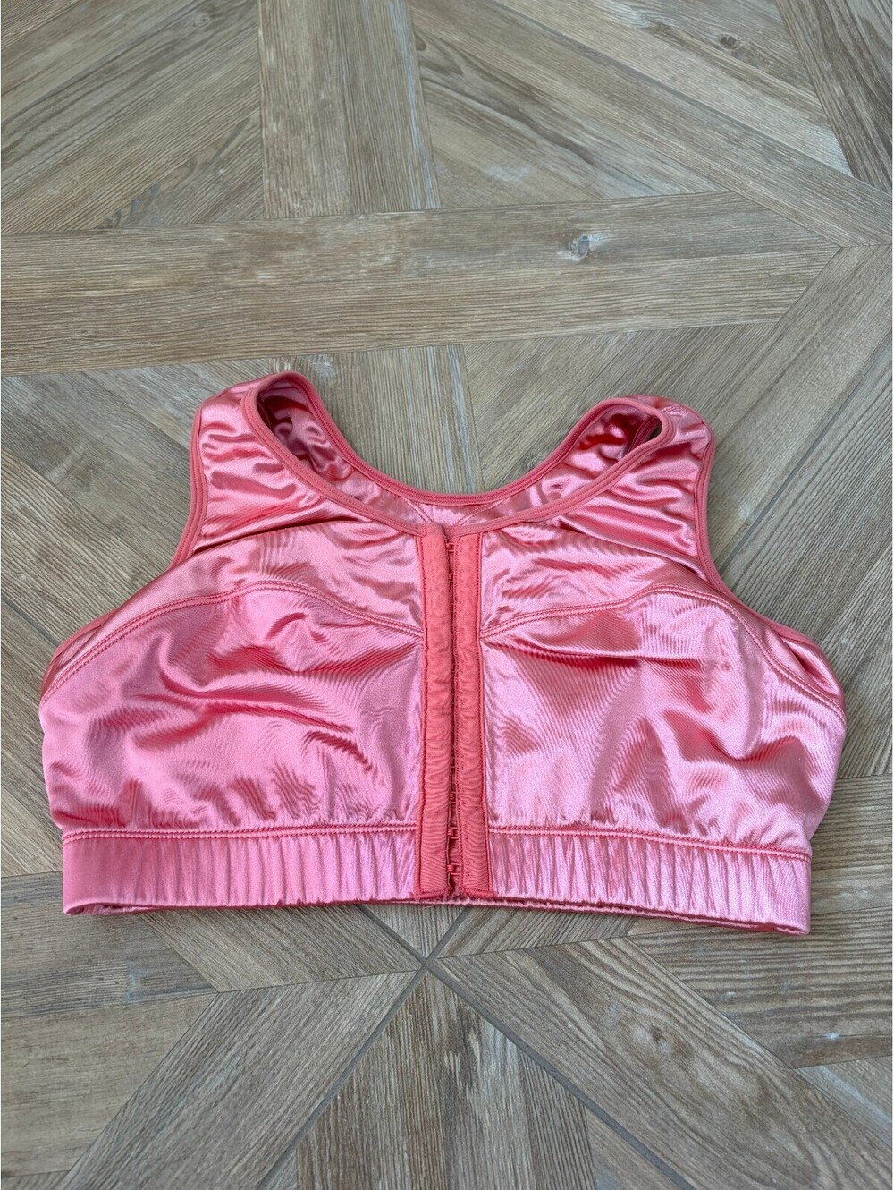 Enell Sport Hight Impact Bra Pink Satin Size 3 Bust 41" - 45" Activewear